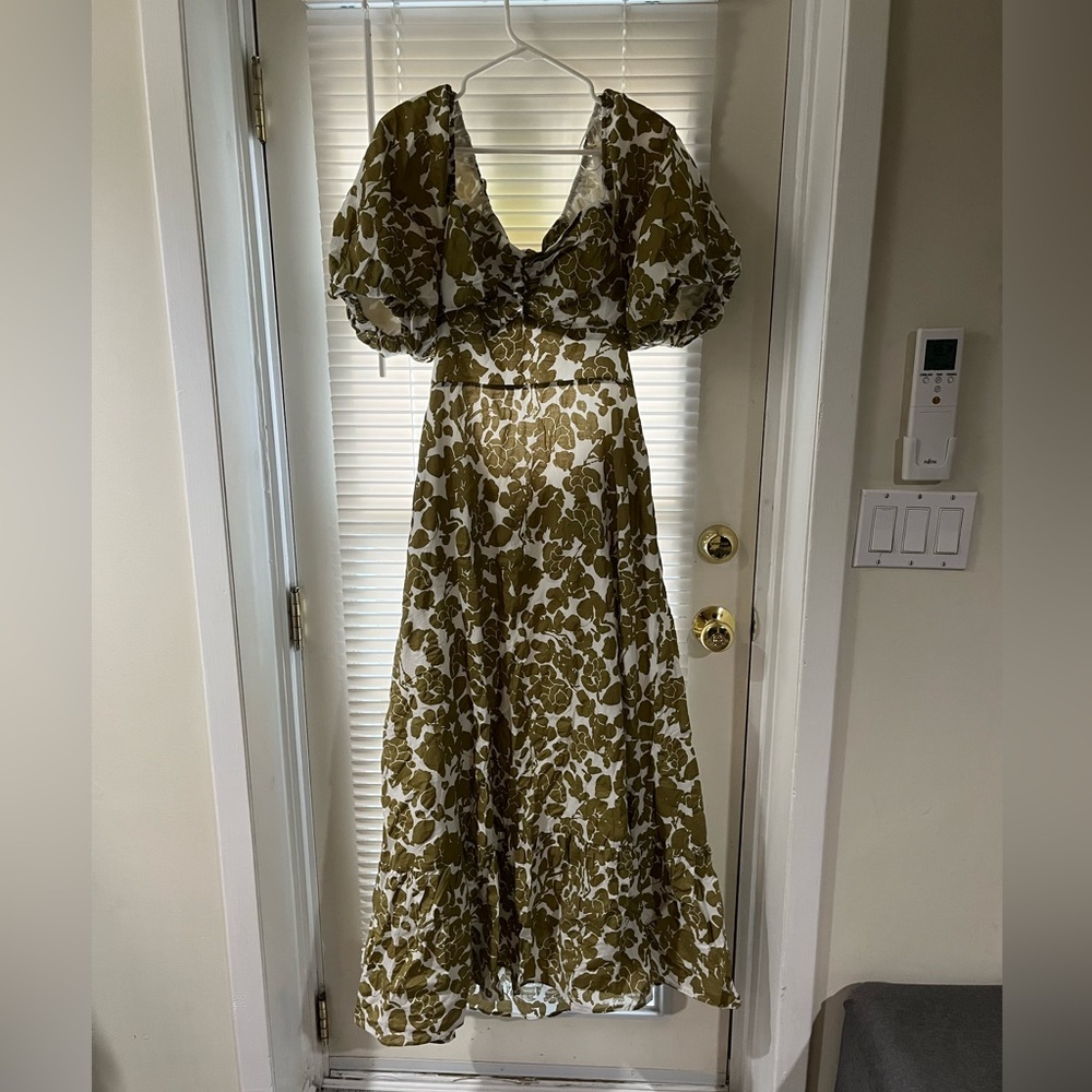 Summer maxi dress with tie back